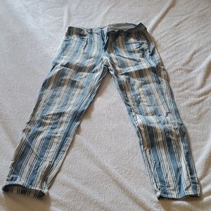 American Eagle Mom Jeans